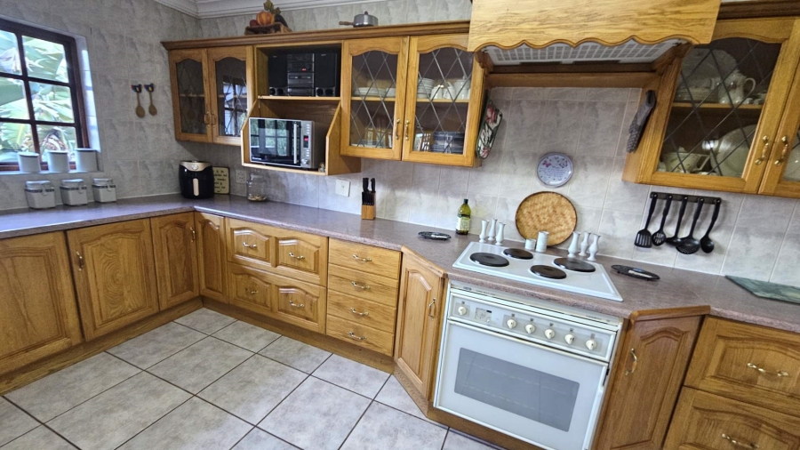5 Bedroom Property for Sale in Schoemansville North West